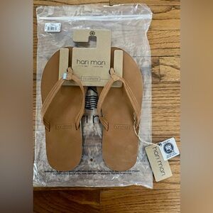 Hari Mari Fields Leather Flip Flop Sandals Tan / Dusty Blue Women’s Size 8 NWT